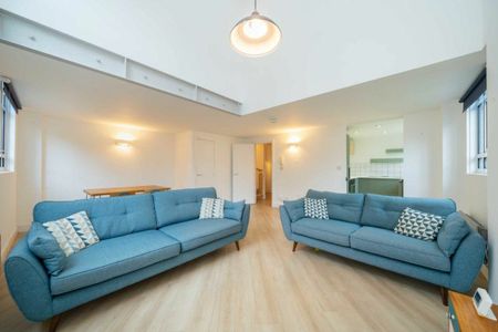 Manor Gardens, Islington, N7 - Photo 3