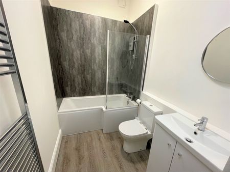 Upper High Street, Taunton, Somerset - Photo 4