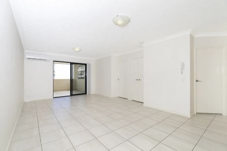 6/84 Brookfield Road, Kedron. - Photo 3