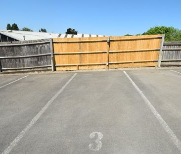 London Road, High Wycombe, Buckinghamshire,HP11 - Photo 4