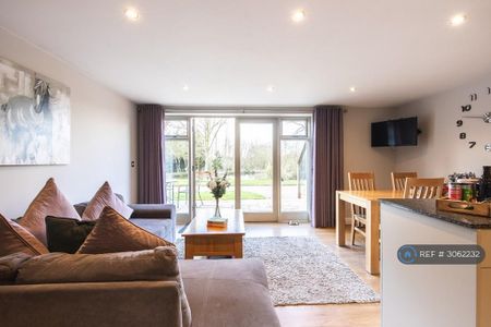 2 bedroom maisonette to rent - Photo 3