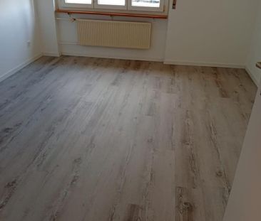 "Neu renovierte 2-Zimmerwohnung in Bettlach" - Photo 1