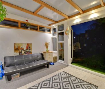 3 bedroom terraced house to rent - Photo 4