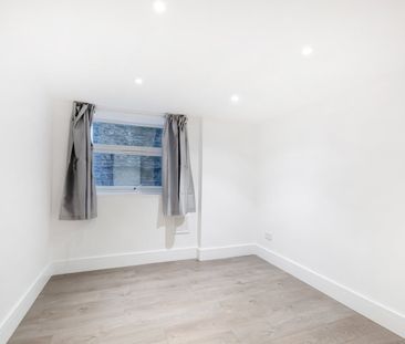 3 Bed Flat, Christchurch Road, SW2 - Photo 4