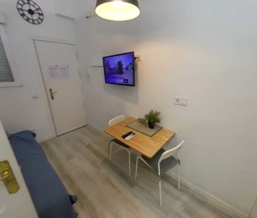 Piso de alquiler en Calle del Salitre, Embajadores - Lavapiés - Foto 1