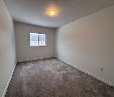 For Lease - 24 Garlent Avenue, Hamilton, Ontario - Photo 5