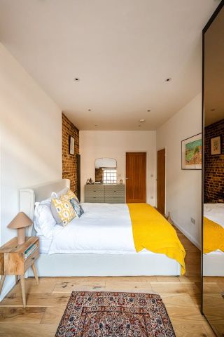 1 Bed Flat, Warriner Gardens, SW11 - Photo 5