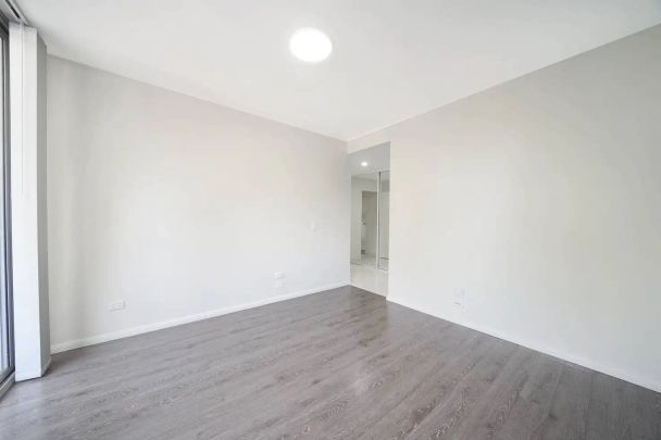 “Luxurious 3-Bedroom Ground Floor Apartment” - Photo 1