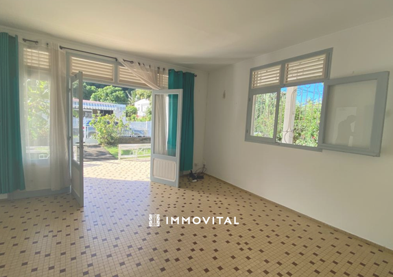 Location Maison 4 pièces 65m² GOURBEYRE 97113 - Photo 1