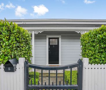 2 Bedroom, Petone - Photo 3