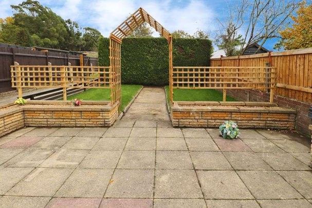 Brightlingsea Road, Thorrington, CO7 - Photo 1