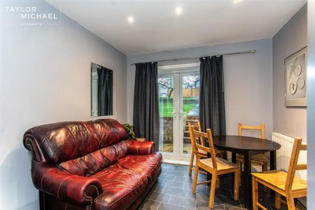 5 bedroom terraced house to rent - Photo 4