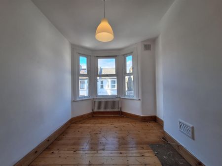 Cheshunt Road, London E7 - Photo 2