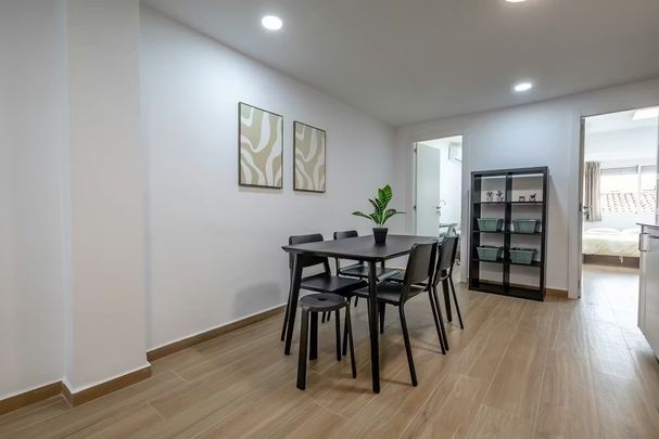 Carrer de Planas, Valencia, Valencian Community 46004 - Photo 1