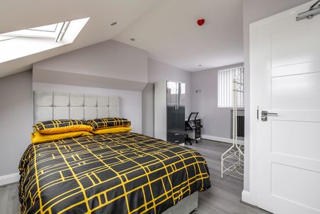 5 Bed Terraced House, Adelaide Road, L7 - Photo 3