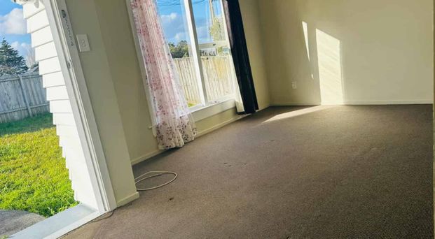 Freshly Renovated House For Rent! - Photo 1