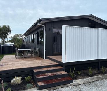 Brand new Living - Photo 1