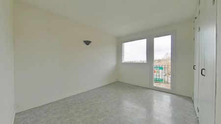 Location Appartement 3 pièces 65m² LOUDUN 86200 - Photo 4