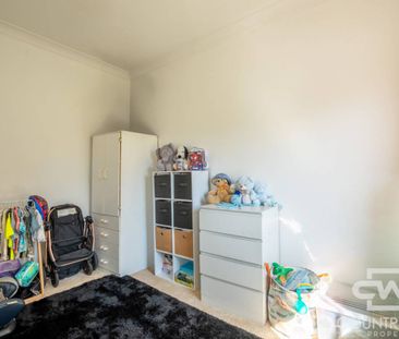 3 Bedroom Home close to Town - Photo 6