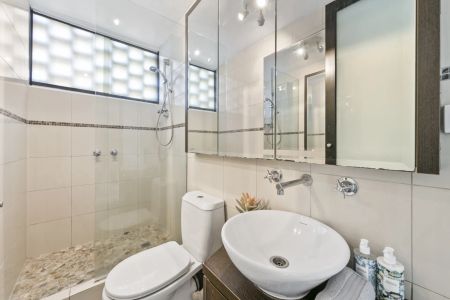 Comfortable, Convenient and Charming - Photo 5