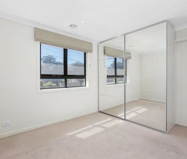Modern Mentone Living – Stylish 3-Bedroom Townhouse at 5B Avenza St... - Photo 4