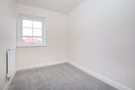 3 bedroom house to rent Haldane Drive, Cringleford, Norwich, NR4 - Photo 4