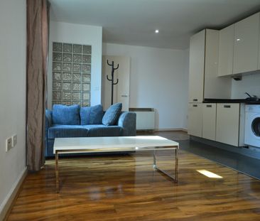 1 Bed Flat, Proud House, E1 - Photo 1