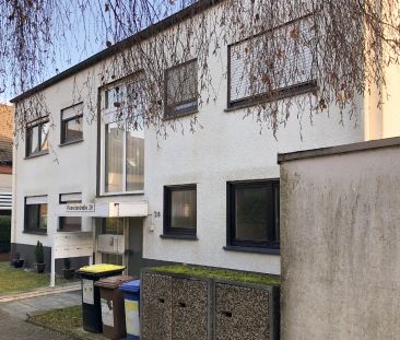 Gut geschnittene EG Wohnung mit Balkon und Garage - Photo 1
