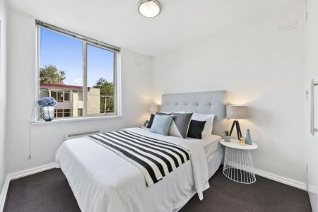 Comfortable, Convenient and Charming - Photo 2