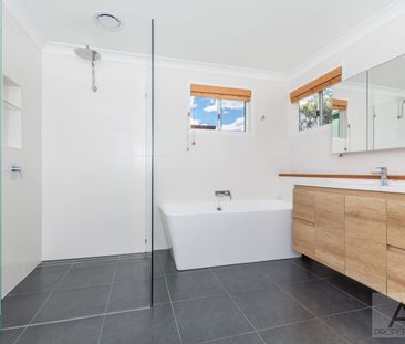Beautifully presented 2 bedroom townhouse in the heart of Kiama - Photo 5