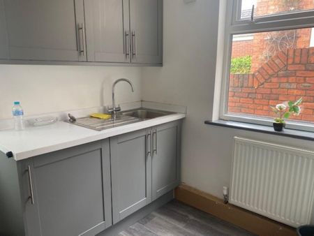 House share to rent - Photo 4