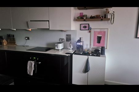 2 Bed Flat, Northbourne Road, SW4 - Photo 4