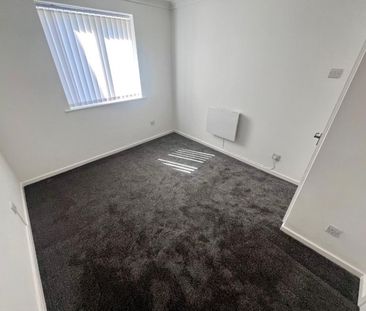 1 bedroom Flat To Let - Photo 5