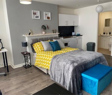 Studio to rent - Photo 3