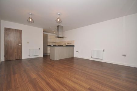 2 bedroom flat to rent - Photo 3