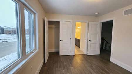 For Lease - 672 Lemay Grove, Peterborough, Ontario - Photo 4