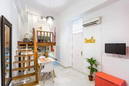 Calle Zaragoza, Sevilla, Andalusia 41001 - Photo 3