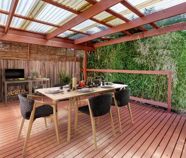 Low Maintenance House - Photo 5