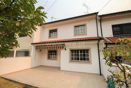Moradia T4 - Photo 2