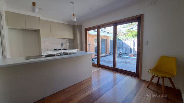 1/4-6 Karrakatta Street, Black Rock - Photo 1