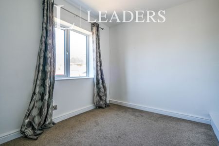 3 bedroom house to rent Brinkhill Crescent, NG11 - Photo 2