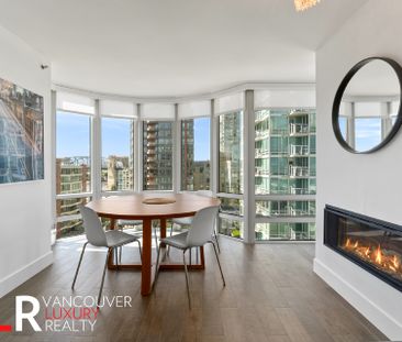 Condo in Downtown Vancouver, BC - Photo 1