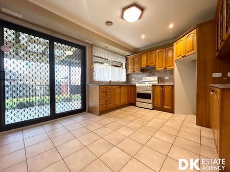 Cozy 3 bedroom House in Albanvale - Photo 5