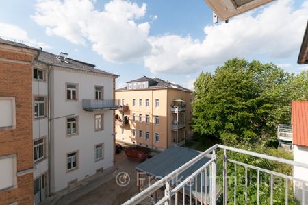 Wölfnitz - helle 1-Zimmer-Wohnung mit Einbauküche, Westbalkon und Tiefgarage - Photo 2