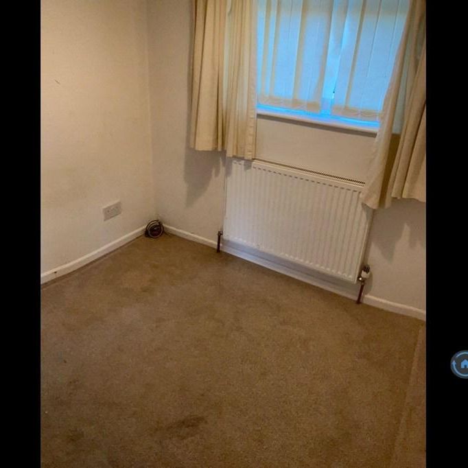 2 bedroom maisonette to rent - Photo 1