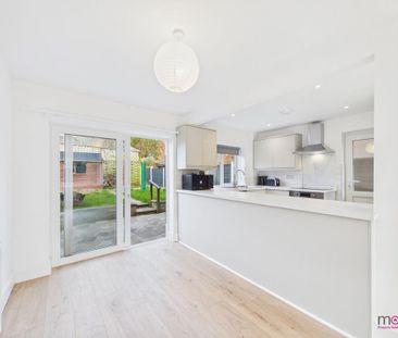 2 bedroom semi-detached house to rent - Photo 2