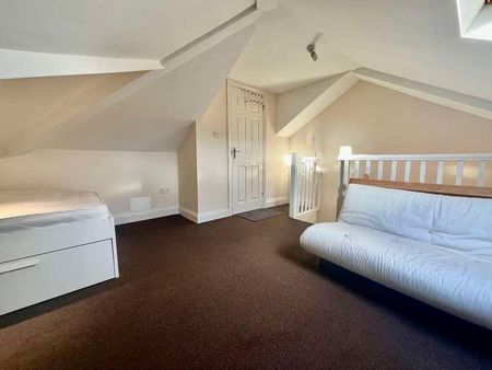 Warden Avenue, Harrow, HA2 - Photo 2