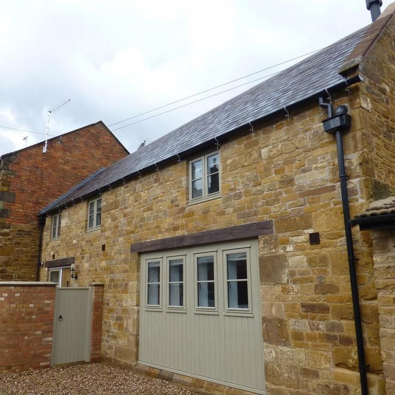 2 bedroom end of terrace house to rent - Photo 1