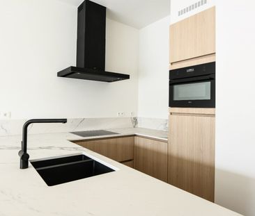 Nieuw, zuid-west gericht appartement gelegen vlakbij de Dumortierla... - Photo 3