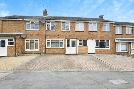 Latchetts Shaw, Basildon, SS16 - Photo 5